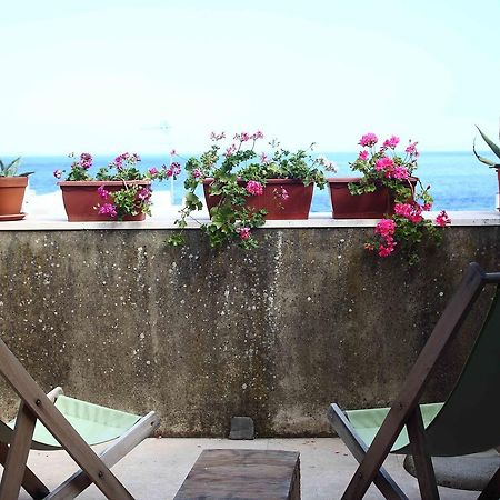 Il Fico Bed And Breakfast Santa Teresa Di Riva Exterior foto