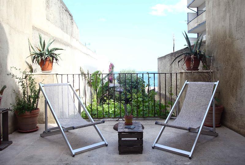 Il Fico Bed And Breakfast Santa Teresa Di Riva Exterior foto